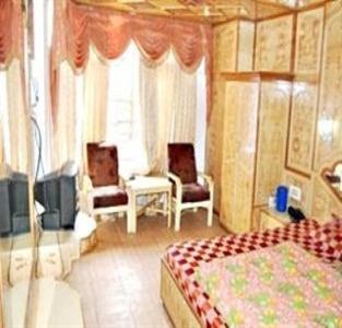 Hotel Gulmarg Regency Шимла Экстерьер фото