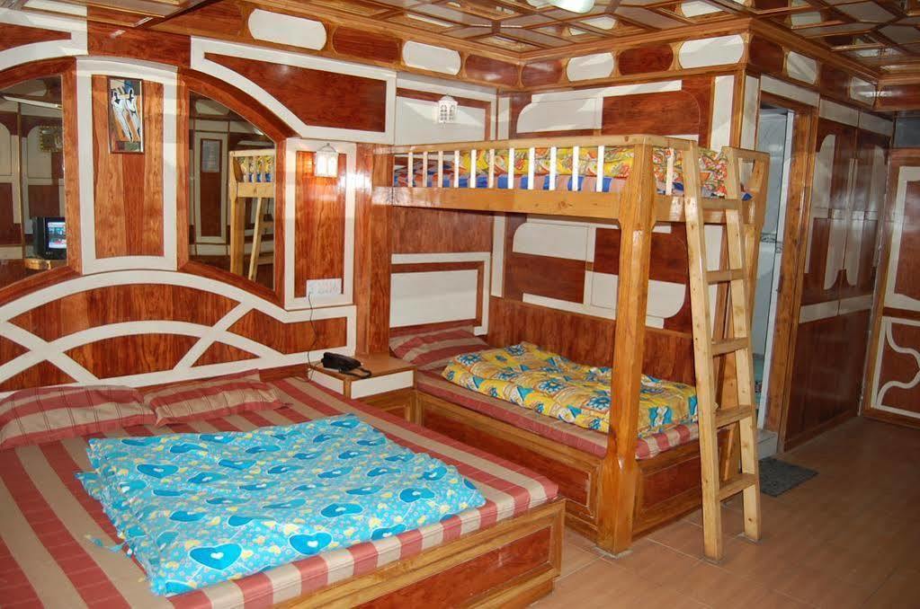 Hotel Gulmarg Regency Шимла Экстерьер фото